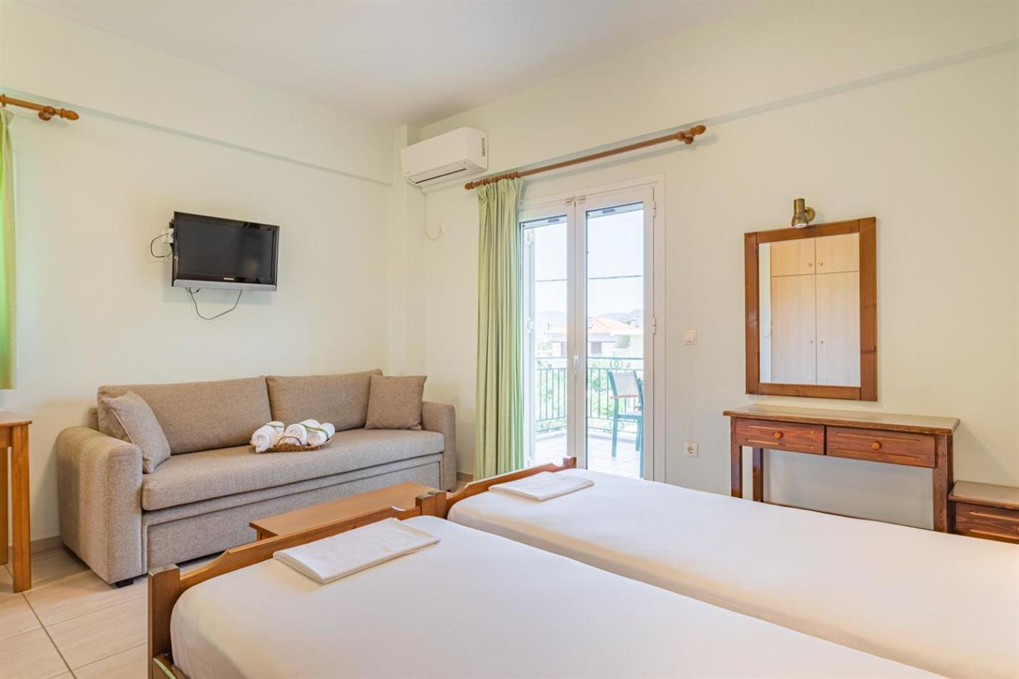 Vasiliki Apartments Stoúpa Zewnętrze zdjęcie